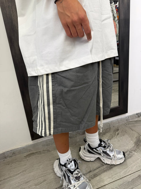 BERMUDA OVER STRIPES