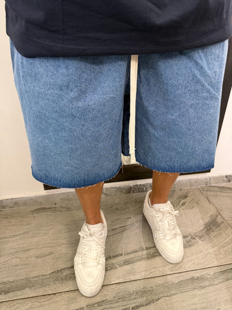 BERMUDA OVER DENIM TAGLIO VIVO