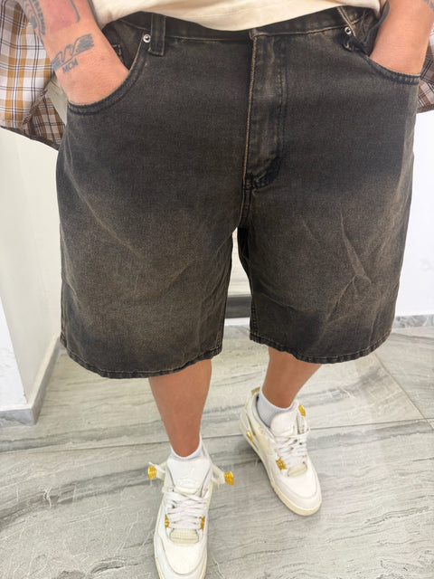 SHORTS 582